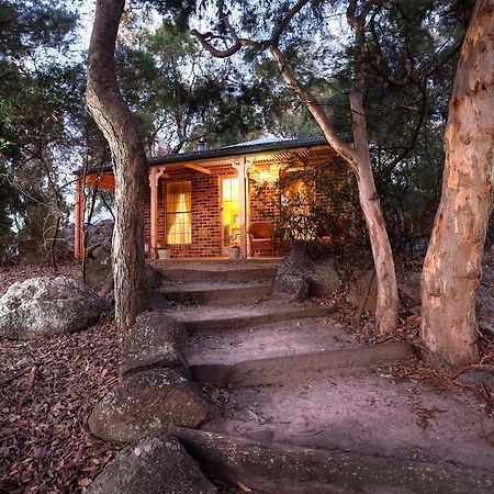 Honeysuckle Cottages Станторп Екстериор снимка