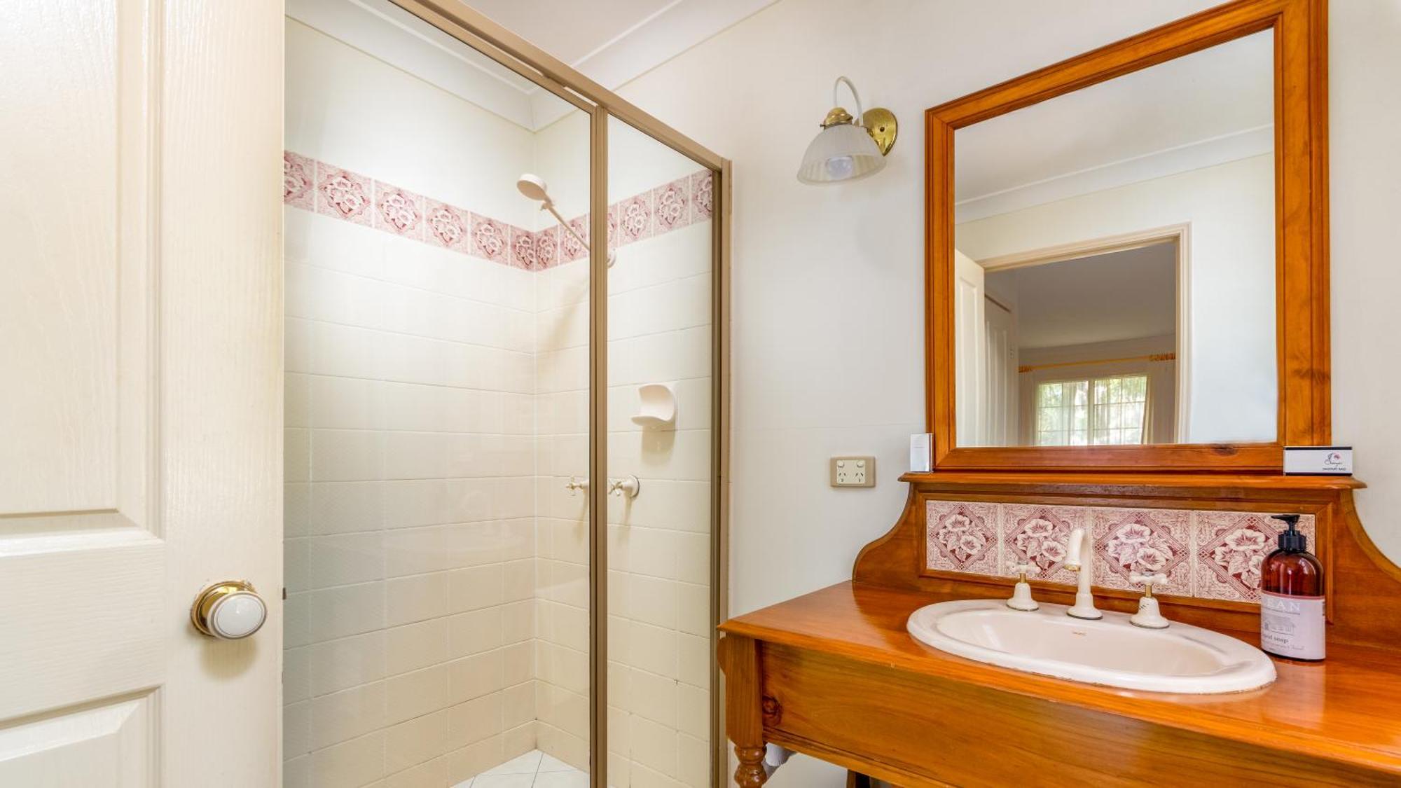 Honeysuckle Cottages Станторп Стая снимка