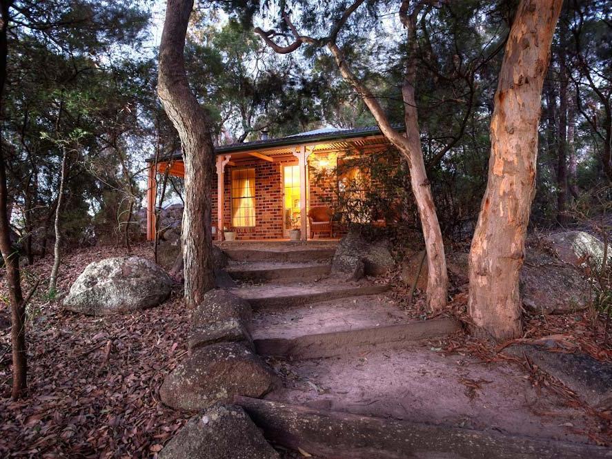 Honeysuckle Cottages Станторп Екстериор снимка